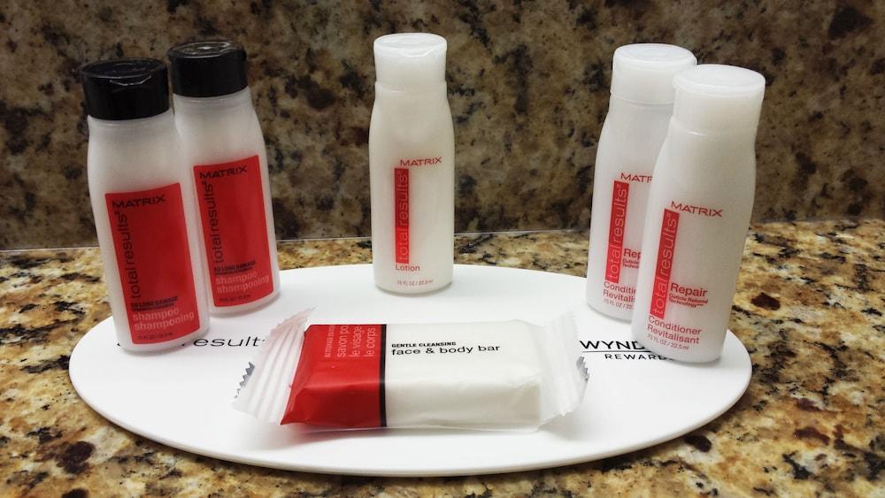 Quality Inn & Suites Caldwell I-77 Luaran gambar