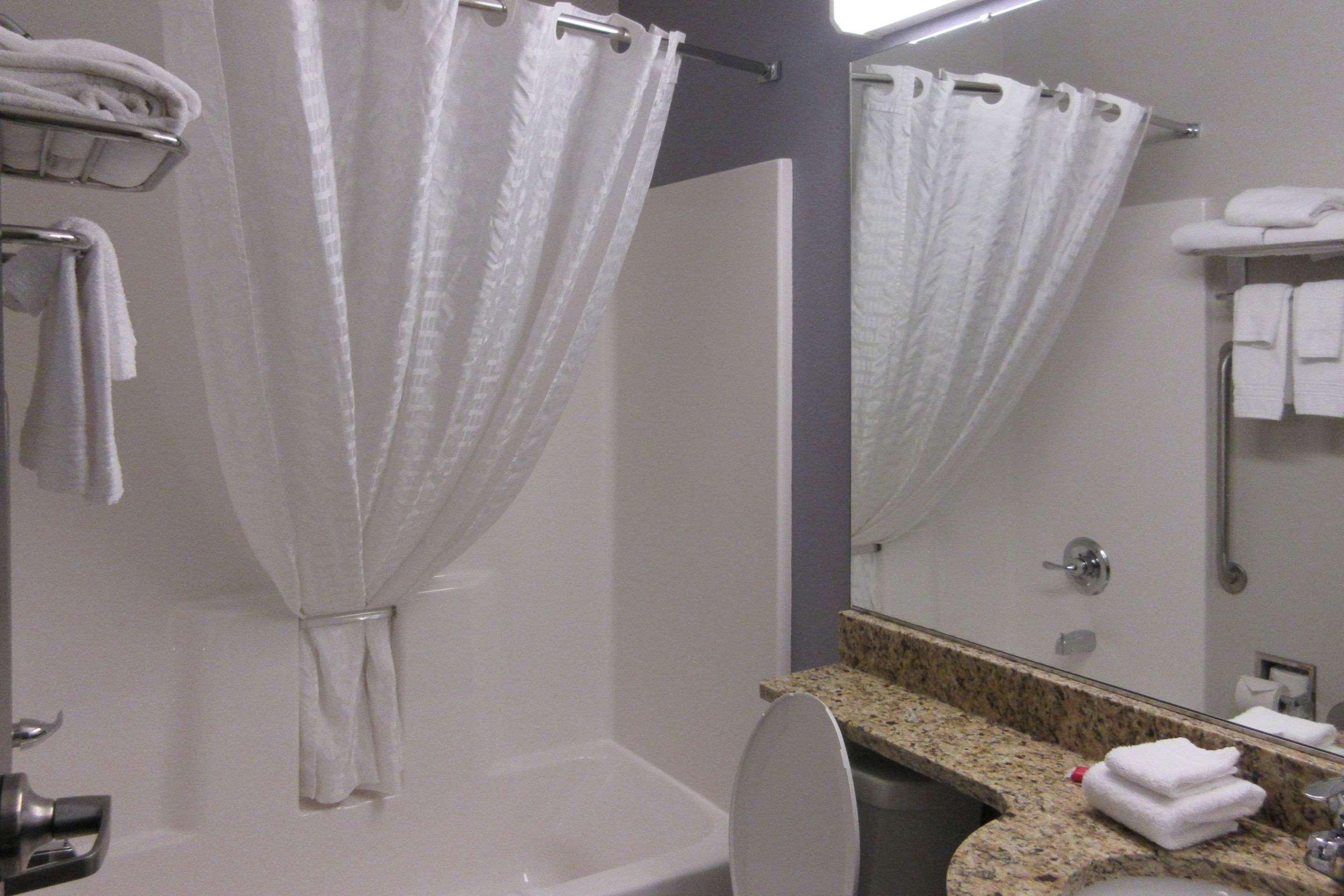 Quality Inn & Suites Caldwell I-77 Luaran gambar